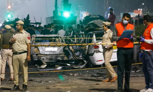 Delhi विस्फोट के शुरुआती गवाह ने बताया, वाहन आग में जलते देखे