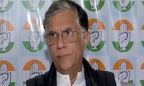 बिहार में मतदान के बीच पवन खेड़ा ने NDA पर कसा तंज, कहा- असली मुद्दों और जुमलों के बीच लड़ाई