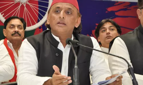 बिहार में भाजपा चुनाव हार रही: अखिलेश यादव बिहार में भाजपा चुनाव हार रही: अखिलेश यादव