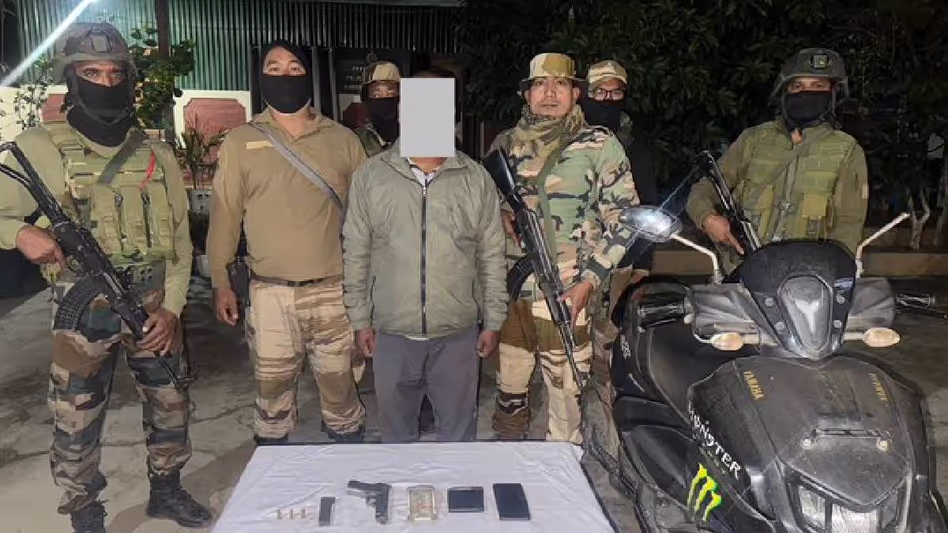 Manipur : काकचिंग में सक्रिय यूएनएलएफ (के) कैडर गिरफ्तार, हथियार, नकदी और गोला-बारूद जब्त