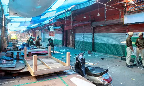 दिल्ली विस्फोट जांच: 1,000 से अधिक CCTV क्लिपों का विश्लेषण किया जा रहा दिल्ली विस्फोट जांच: 1,000 से अधिक CCTV क्लिपों का विश्लेषण किया जा रहा