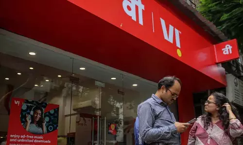 Vodafone Idea दीर्घकालिक एजीआर समाधान की तलाश में, 4जी और 5जी विस्तार पर ध्यान केंद्रित कर रही है Vodafone Idea दीर्घकालिक एजीआर समाधान की तलाश में, 4जी और 5जी विस्तार पर ध्यान केंद्रित कर रही है