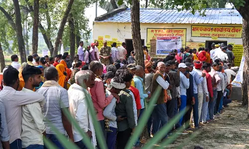 Bihar polls: दूसरे चरण में अब तक 47 प्रतिशत से अधिक मतदान, पहले चरण से 5 प्रतिशत अधिक Bihar polls: दूसरे चरण में अब तक 47 प्रतिशत से अधिक मतदान, पहले चरण से 5 प्रतिशत अधिक
