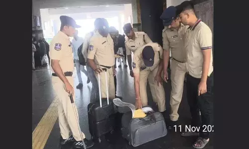Delhi विस्फोट का असर.. वारंगल रेलवे स्टेशन पर व्यापक जांच