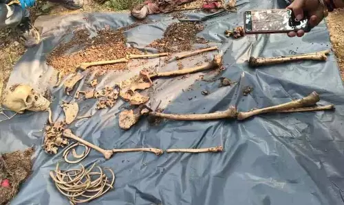 नाबालिग प्रेमी ने नाबालिग प्रेमिका की कर दी हत्या, शव को नाले में दफनाया