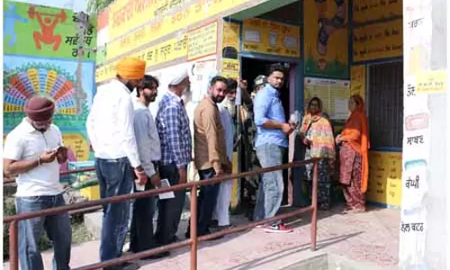 तरनतारन उपचुनाव में लगभग 60.95 फीसदी हुआ मतदान: पंजाब सीईओ तरनतारन उपचुनाव में लगभग 60.95 फीसदी हुआ मतदान: पंजाब सीईओ