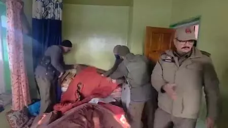 आतंकवाद के खिलाफ बड़ी कार्रवाई, 200 से अधिक ठिकानों पर छापे आतंकवाद के खिलाफ बड़ी कार्रवाई, 200 से अधिक ठिकानों पर छापे