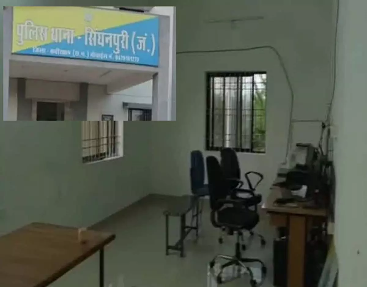 पुलिस थाना सुनसान था, प्रभारी लाइन अटैच पुलिस थाना सुनसान था, प्रभारी लाइन अटैच