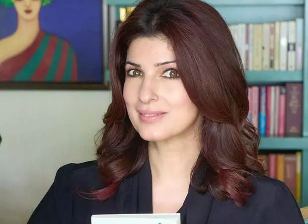 ट्विंकल खन्ना ने Mrs Funnybones के सीक्वल की घोषणा की - बुद्धिमान और बुद्धिमत्ता से भरपूर! ट्विंकल खन्ना ने Mrs Funnybones के सीक्वल की घोषणा की - बुद्धिमान और बुद्धिमत्ता से भरपूर!