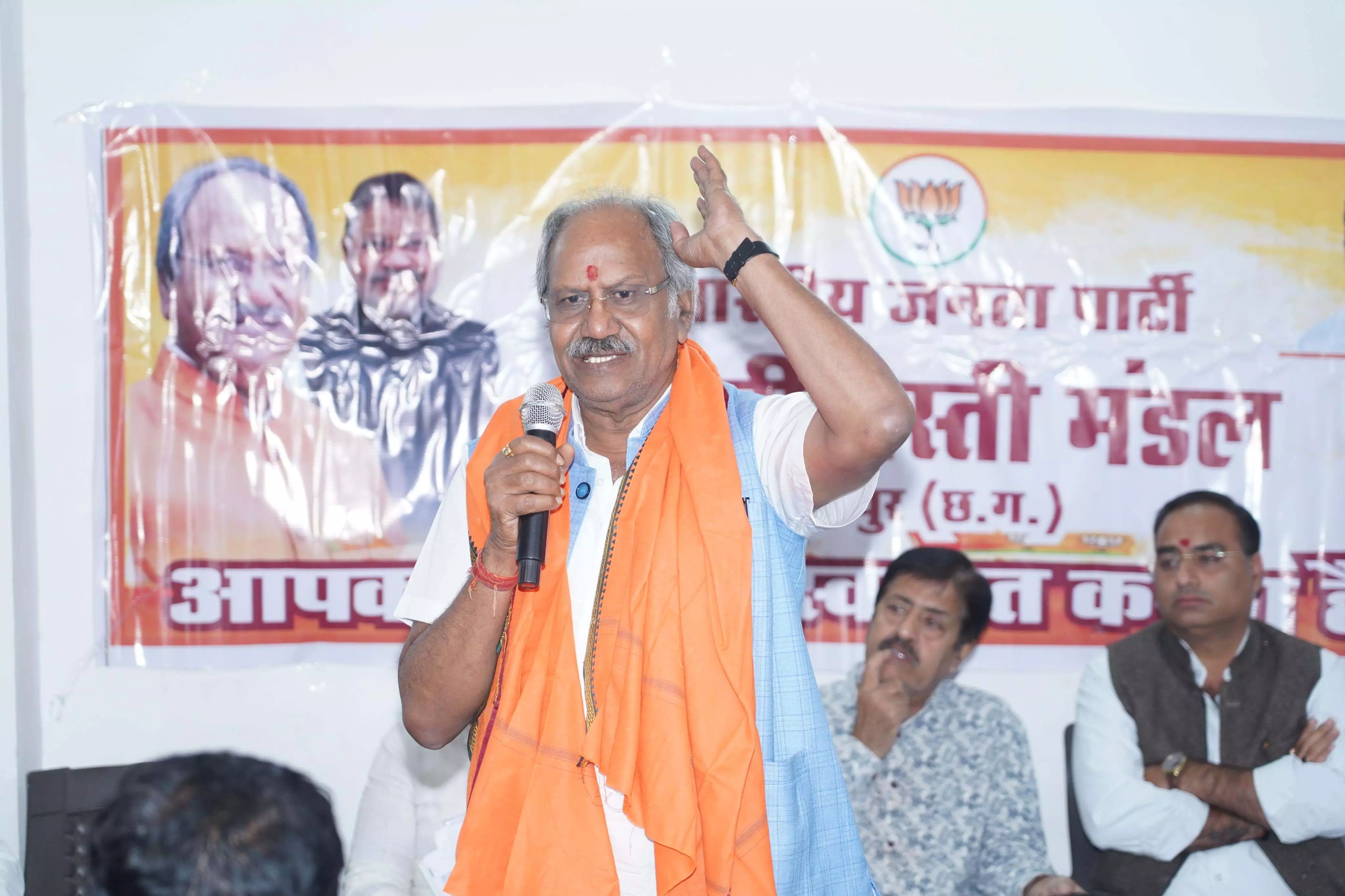 सांसद बृजमोहन अग्रवाल को केंद्र ने सौंपी एक और महत्वपूर्ण जिम्मेदारी सांसद बृजमोहन अग्रवाल को केंद्र ने सौंपी एक और महत्वपूर्ण जिम्मेदारी