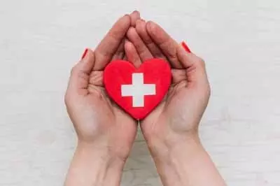 मेनोपॉज के हॉट-कोल्ड फ्लैश से राहत दिला सकता है हिप्नोटिज्म: स्टडी मेनोपॉज के हॉट-कोल्ड फ्लैश से राहत दिला सकता है हिप्नोटिज्म: स्टडी