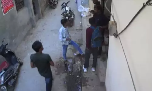 लाइब्रेरी में जमकर मारपीट, पीड़ित छात्र ने शिकायत की तो थाना प्रभारी से मिली धमकी