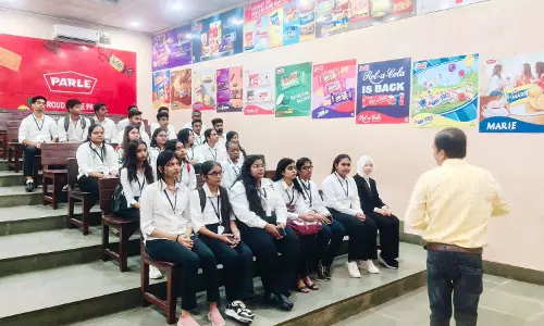 मैट्स यूनिवर्सिटी के मैनेजमेंट विभाग द्वारा पार्ले उद्योग का औद्योगिक भ्रमण