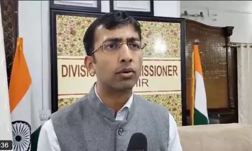 कश्मीर संभागीय आयुक्त ने श्रीनगर में नगर कीर्तन की व्यवस्था समीक्षा की कश्मीर संभागीय आयुक्त ने श्रीनगर में नगर कीर्तन की व्यवस्था समीक्षा की