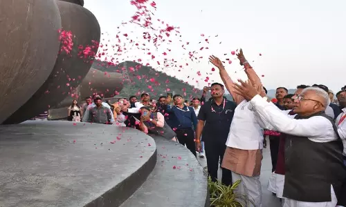 Bhopal: भारत की एकता का प्रतीक है स्टेच्यू ऑफ यूनिटी: राज्यपाल पटेल Bhopal: भारत की एकता का प्रतीक है स्टेच्यू ऑफ यूनिटी: राज्यपाल पटेल