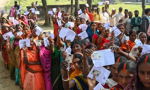 Polstrat Exit Poll: बिहार में एनडीए को 148 सीटें मिलने का अनुमान