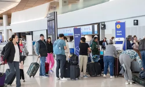 अमेरिका में सरकारी शटडाउन खत्म होने के करीब, उड़ानों में व्यवधान जारी