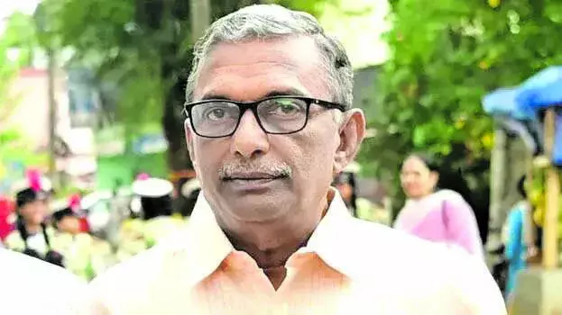 सोना चोरी मामले में एन वासु की गिरफ्तारी के बाद पद्मकुमार पर शिकंजा कस गया सोना चोरी मामले में एन वासु की गिरफ्तारी के बाद पद्मकुमार पर शिकंजा कस गया