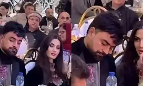 प्रतिभाशाली लेग स्पिनर ने दूसरी बार की शादी.. Afghan गेंदबाज ने की पुष्टि प्रतिभाशाली लेग स्पिनर ने दूसरी बार की शादी.. Afghan गेंदबाज ने की पुष्टि