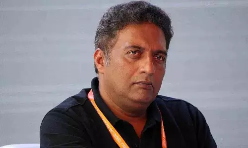 Online सट्टेबाजी ऐप्स मामले में प्रकाश राज सीबीआई के समक्ष पेश हुए Online सट्टेबाजी ऐप्स मामले में प्रकाश राज सीबीआई के समक्ष पेश हुए