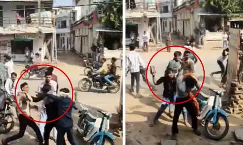 MP में गोलगप्पे को लेकर दो पक्षों में झड़प के बाद ईंट-पत्थर और बेल्ट चले MP में गोलगप्पे को लेकर दो पक्षों में झड़प के बाद ईंट-पत्थर और बेल्ट चले