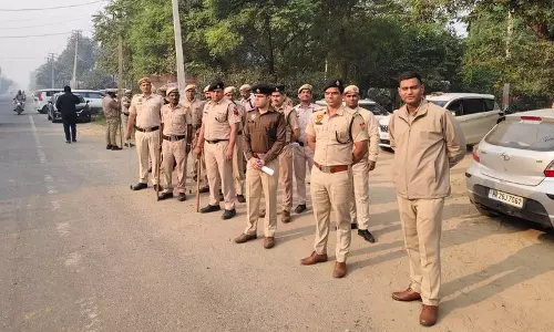 Faridabad में पुलिस द्वारा आतंकवादी संदिग्धों से संबंधों की जांच के लिए Faridabad में पुलिस द्वारा आतंकवादी संदिग्धों से संबंधों की जांच के लिए