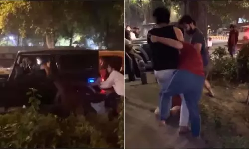 Delhi के 5-स्टार होटल के बाहर एक व्यक्ति ने महिला को ‘पिन और घसीटा’ Delhi के 5-स्टार होटल के बाहर एक व्यक्ति ने महिला को ‘पिन और घसीटा’