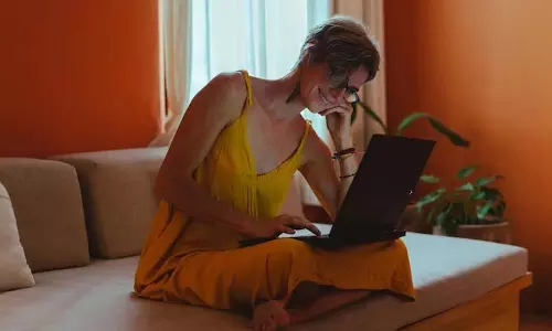 Estate Planning: एकल महिलाएं संपत्ति संरक्षण चुनौतियों से कैसे निपट सकती हैं Estate Planning: एकल महिलाएं संपत्ति संरक्षण चुनौतियों से कैसे निपट सकती हैं