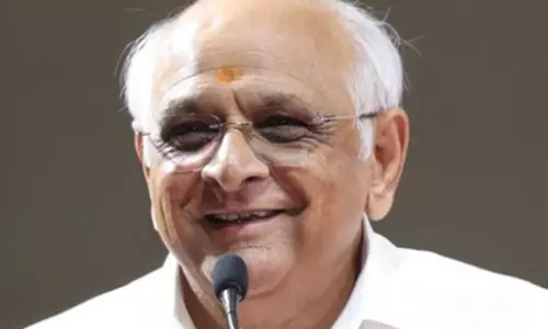 Gujarat कैबिनेट को जन शिकायत सुनवाई को प्राथमिकता देने का निर्देश