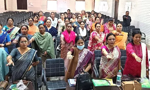 बाल विवाह मुक्त छत्तीसगढ़ की दिशा में बड़ा कदम, अधिकारियों ने ली शपथ बाल विवाह मुक्त छत्तीसगढ़ की दिशा में बड़ा कदम, अधिकारियों ने ली शपथ