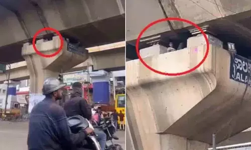flyover के खंभे के अंदर सोया आदमी.. फिर क्या हुआ?