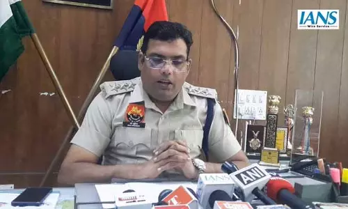 रोहतक में हाई अलर्ट के दौरान संदिग्ध वाहन से 1 करोड़ रुपये बरामद, DSP ने दी जानकारी रोहतक में हाई अलर्ट के दौरान संदिग्ध वाहन से 1 करोड़ रुपये बरामद, DSP ने दी जानकारी