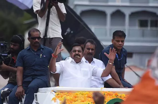 मछुआरे गिरफ्तार; माली में तमिलों का अपहरण: तत्काल कार्रवाई की आवश्यकता - EPS मछुआरे गिरफ्तार; माली में तमिलों का अपहरण: तत्काल कार्रवाई की आवश्यकता - EPS