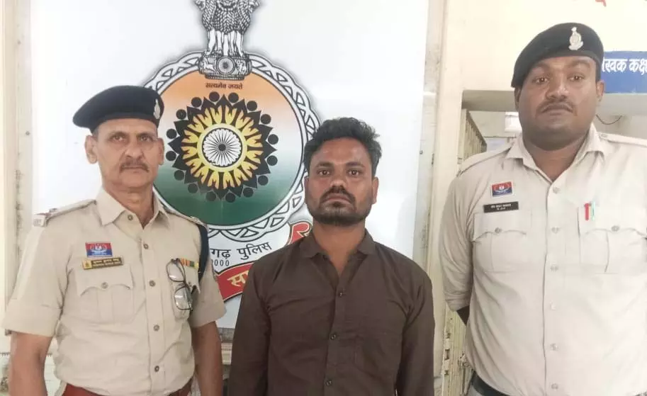 फाइनेंस बैंक का एक और कर्मचारी अरेस्ट, लोन की राशि 85 लाख किया था गबन फाइनेंस बैंक का एक और कर्मचारी अरेस्ट, लोन की राशि 85 लाख किया था गबन