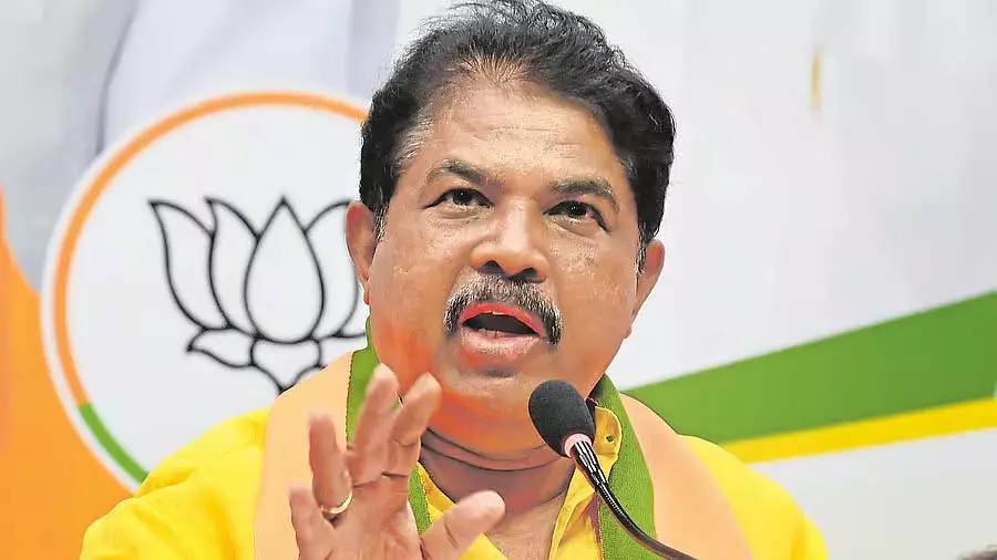 पेट्रोल की कीमत में बढ़ोतरी का प्रस्ताव: लोगों की जेब पर एक और बोझ: R. Ashok पेट्रोल की कीमत में बढ़ोतरी का प्रस्ताव: लोगों की जेब पर एक और बोझ: R. Ashok