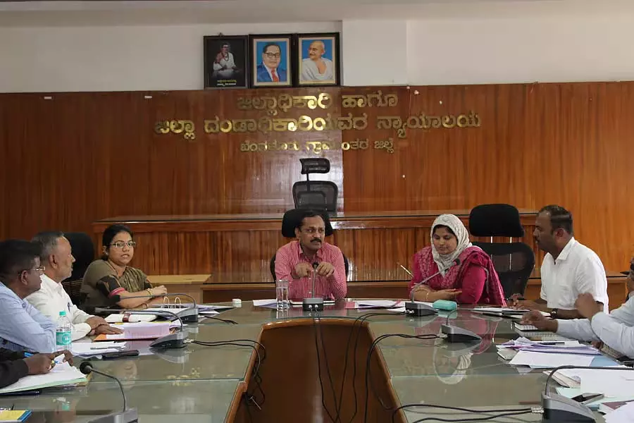 जनगणना के लिए आवश्यक तैयारियां: DC AB Basavaraju जनगणना के लिए आवश्यक तैयारियां: DC AB Basavaraju