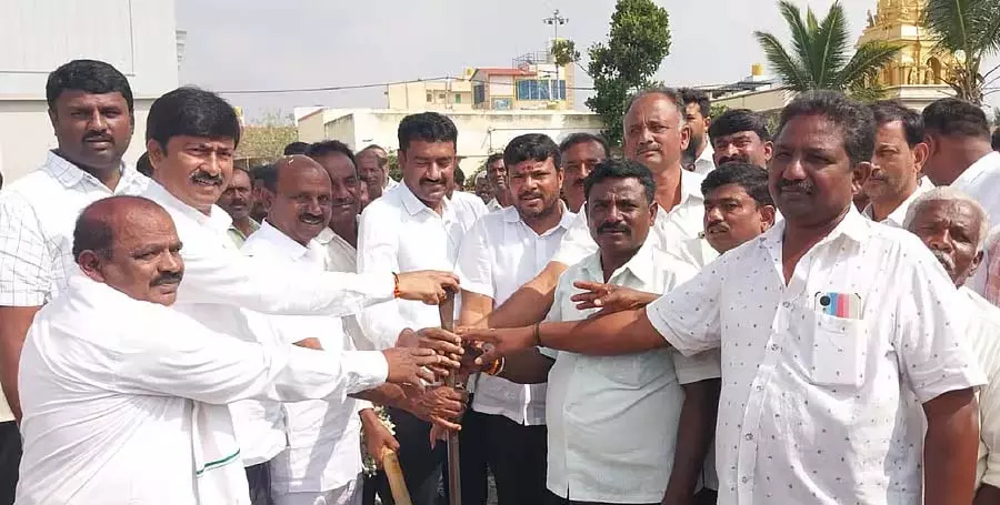 राजनीति सिर्फ चुनाव तक सीमित: MLA राजनीति सिर्फ चुनाव तक सीमित: MLA