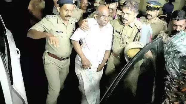kerala: देवस्वोम बोर्ड में सोने को तांबा बताकर किया गया पंजीकरण, बड़ा खुलासा kerala: देवस्वोम बोर्ड में सोने को तांबा बताकर किया गया पंजीकरण, बड़ा खुलासा