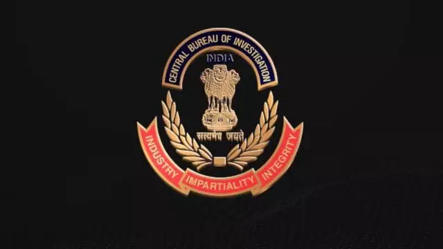नगर निगम में भ्रष्टाचार पर CBI की बड़ी कार्रवाई, 10 लाख रुपए की रिश्वत लेते कनिष्ठ अभियंता गिरफ्तार नगर निगम में भ्रष्टाचार पर CBI की बड़ी कार्रवाई, 10 लाख रुपए की रिश्वत लेते कनिष्ठ अभियंता गिरफ्तार