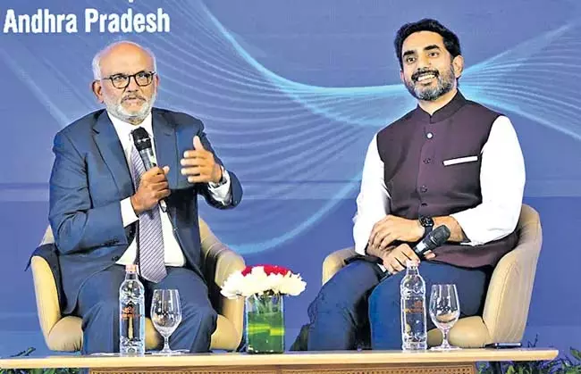 CEO शांतनु नारायण ने मंत्री नारा लोकेश का तेलुगु में स्वागत किया CEO शांतनु नारायण ने मंत्री नारा लोकेश का तेलुगु में स्वागत किया