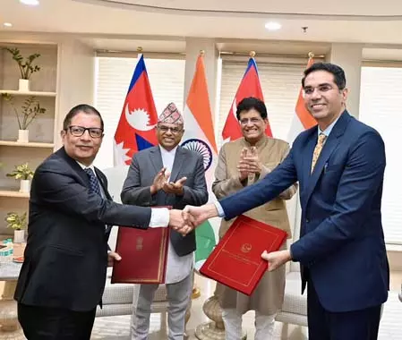 भारत और नेपाल ने रेल मार्ग से व्यापार बढ़ाने के लिए समझौता किया भारत और नेपाल ने रेल मार्ग से व्यापार बढ़ाने के लिए समझौता किया