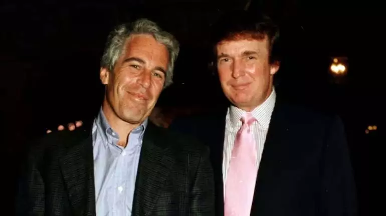 Epstein के नए जारी ईमेल से ट्रम्प के साथ उनके संबंधों के बारे में क्या पता चलता है? Epstein के नए जारी ईमेल से ट्रम्प के साथ उनके संबंधों के बारे में क्या पता चलता है?
