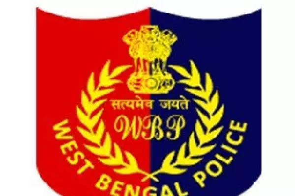 Bengal के काकद्वीप में वकील के चैंबर में फंदे से लटकी मिली छात्रा Bengal के काकद्वीप में वकील के चैंबर में फंदे से लटकी मिली छात्रा