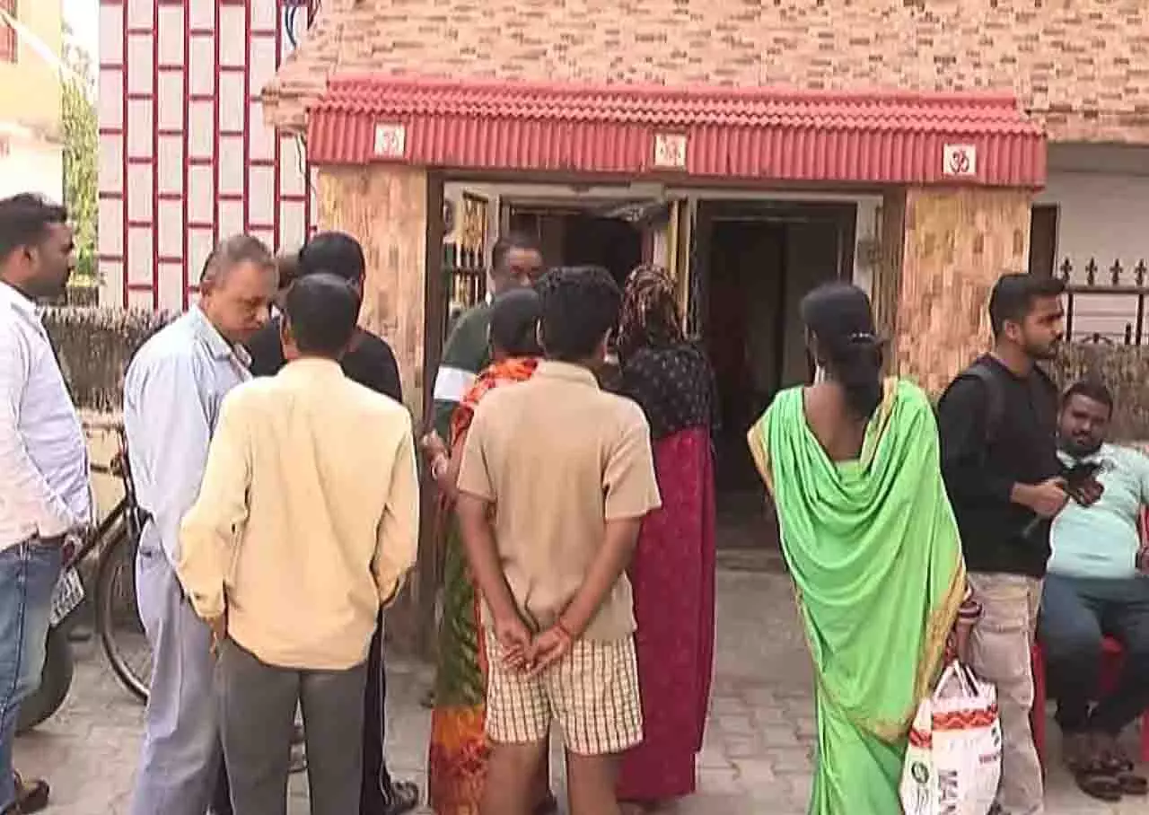 Odisha: वैवाहिक विवाद के कारण 60 वर्षीय महिला का अंतिम संस्कार टला Odisha: वैवाहिक विवाद के कारण 60 वर्षीय महिला का अंतिम संस्कार टला