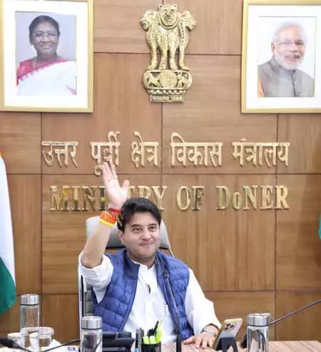 अशोक नगर के तुलसी सरोवर में लगेगी 108 फुट की अष्टधातु की हनुमान जी की प्रतिमा: सिंधिया अशोक नगर के तुलसी सरोवर में लगेगी 108 फुट की अष्टधातु की हनुमान जी की प्रतिमा: सिंधिया