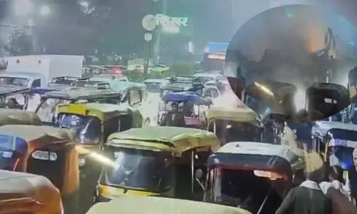 मेडिकल स्टूडेंट ATS की हिरासत में, 10/11 दिल्ली बम ब्लास्ट मामले में पूछताछ जारी मेडिकल स्टूडेंट ATS की हिरासत में, 10/11 दिल्ली बम ब्लास्ट मामले में पूछताछ जारी