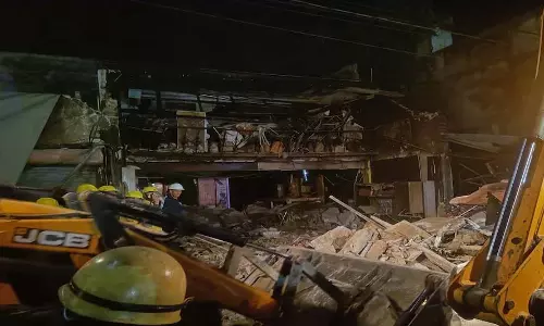 भोजनालय की छत गिरने से एक की मौत, काफी पुरानी हो गई थी इमारत