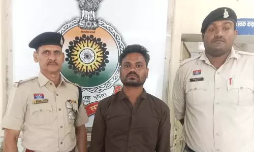 फाइनेंस बैंक का एक और कर्मचारी अरेस्ट, लोन की राशि 85 लाख किया था गबन फाइनेंस बैंक का एक और कर्मचारी अरेस्ट, लोन की राशि 85 लाख किया था गबन