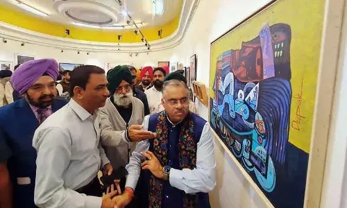 Amritsar में अखिल भारतीय कला प्रदर्शनी का 90वां संस्करण शुरू Amritsar में अखिल भारतीय कला प्रदर्शनी का 90वां संस्करण शुरू