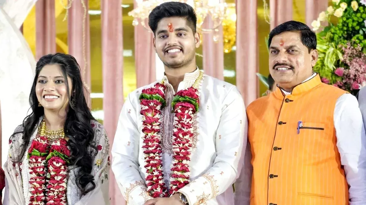 Ujjain: मुख्यमंत्री मोहन यादव के बेटे की शादी बनेगी सामाजिक एकता का प्रतीक Ujjain: मुख्यमंत्री मोहन यादव के बेटे की शादी बनेगी सामाजिक एकता का प्रतीक